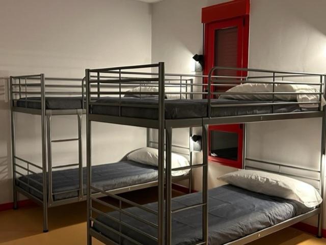 Albergue A Pobra Do Brollon מראה חיצוני תמונה